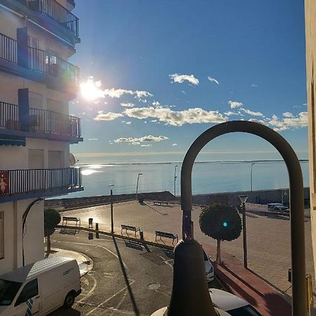 Apartamento En Primera Línea De Mar L'Ampolla Exterior foto